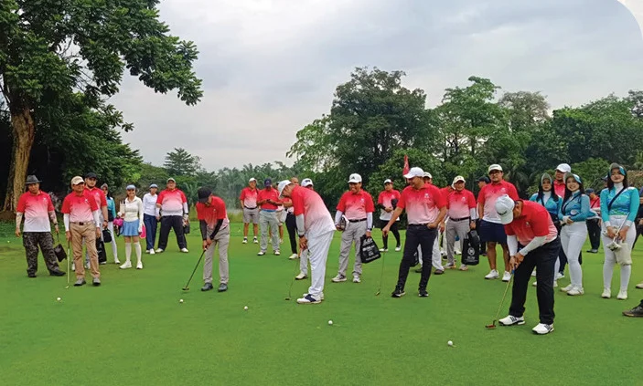 Foto: Para peserta Turnamen Golf DPD DKI Jaya dan sekitarnya tahun 2025.